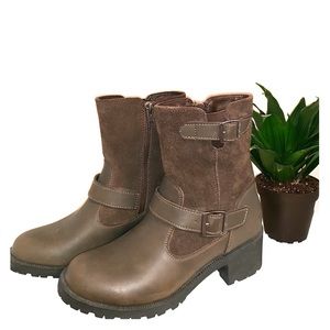 WOMENS EASTLAND BOOTS